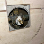 Shower Faucet - N Hermitage Ave Chicago IL 60657